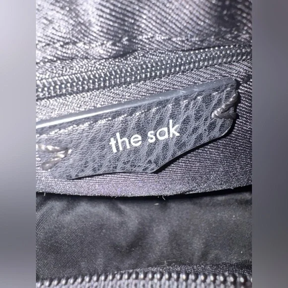 The Sak Black Crossbody Bag NWT - Picture 3 of 8